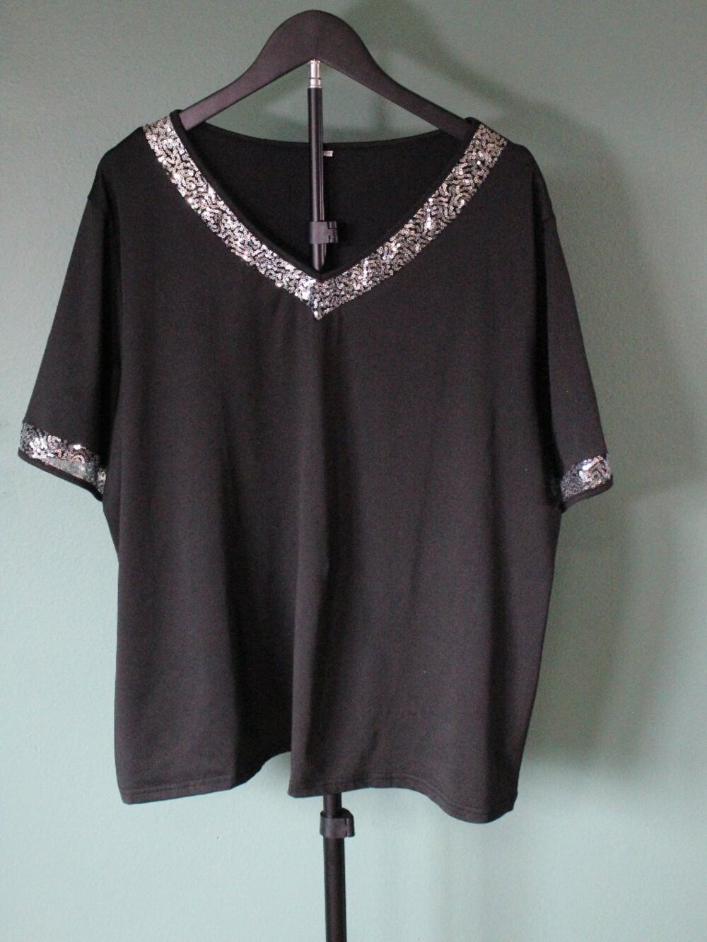 Plus Size Casual V Neck T Shirt for Women Loose Fit Mesh With Rhinestone Trim